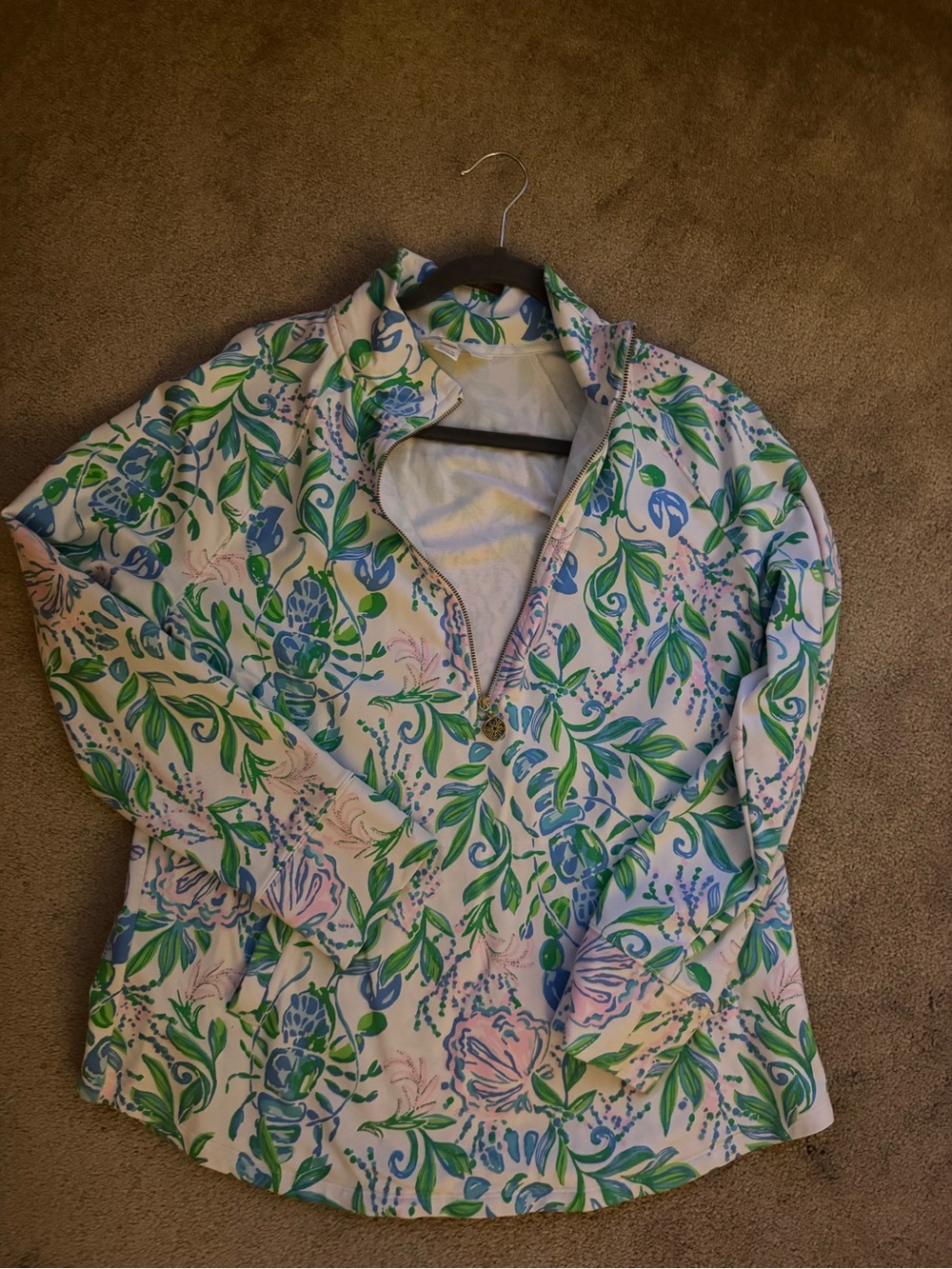 Lilly Pulitzer White Zip-Front popover. Size large.